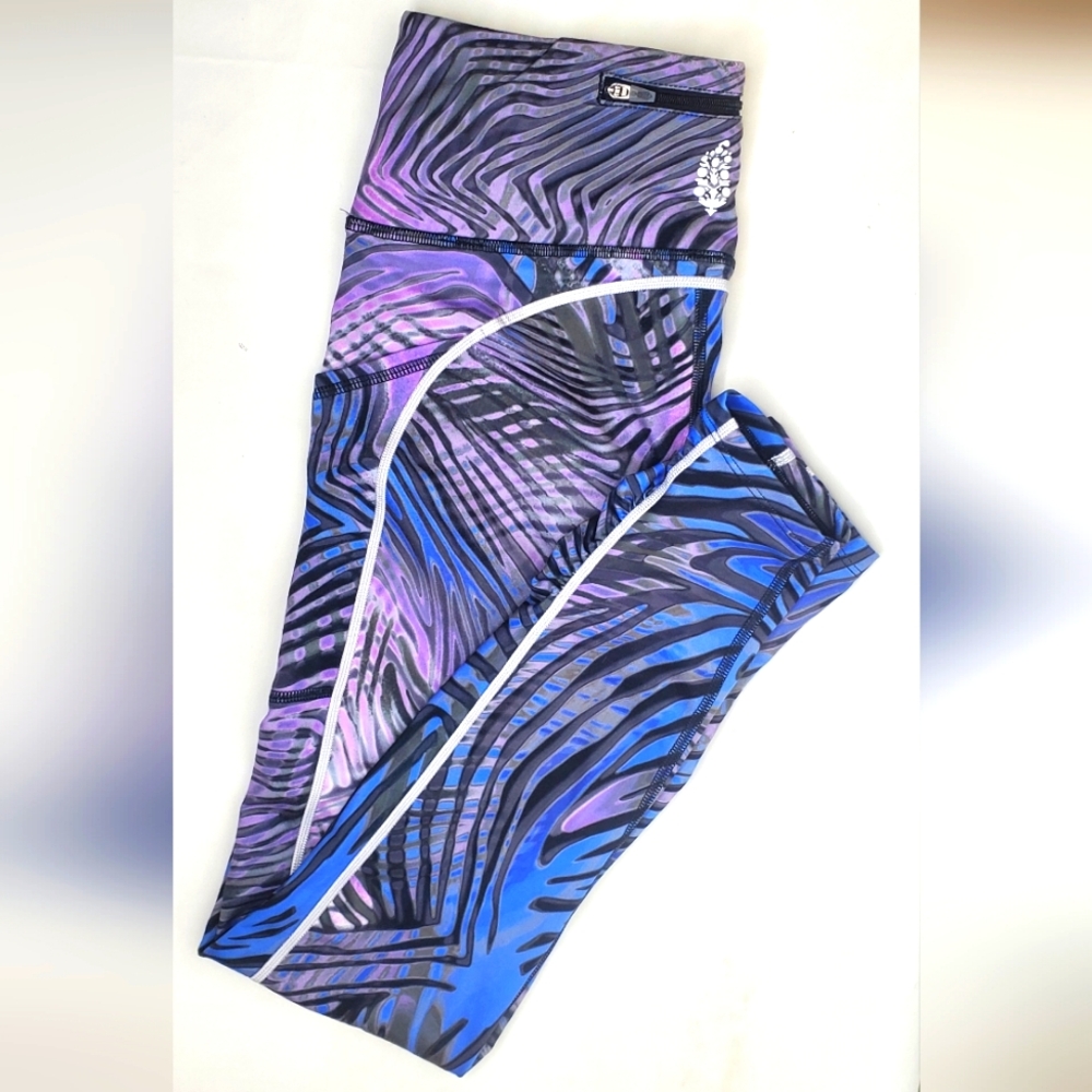 Free People Size S -FP Movement Patterned Leggings